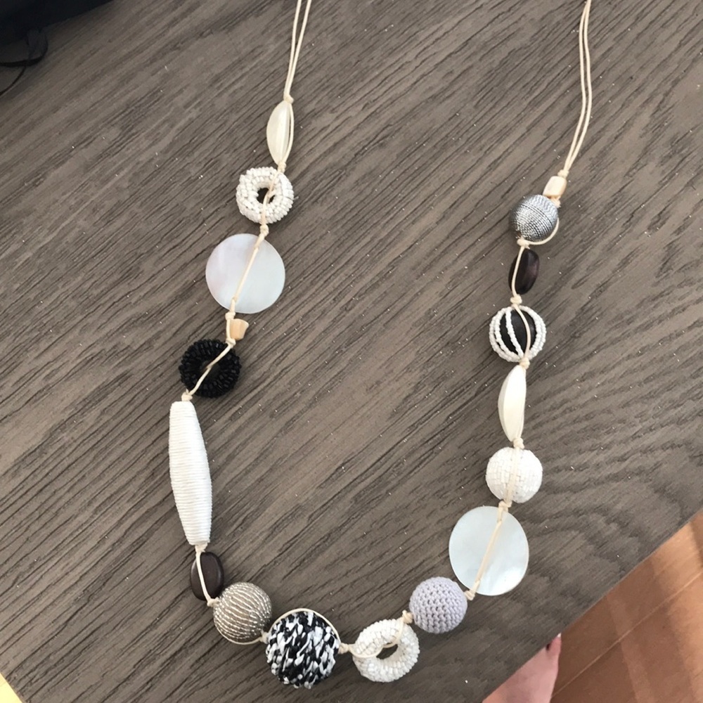 Club Monaco necklace